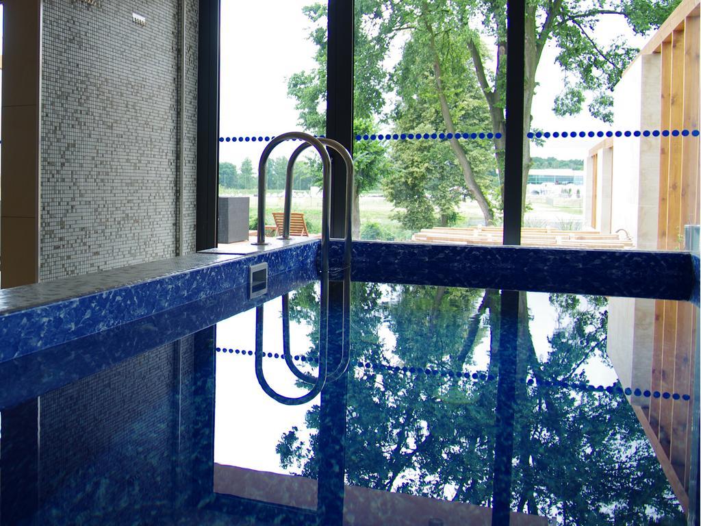 Hotel Uniejów Exterior foto
