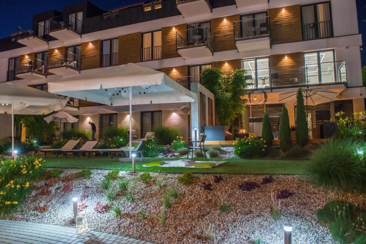 Hotel Uniejów Exterior foto